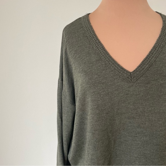 Rag & Bone Surplus Heather Army Green V-Neck Pullover Cotton Sweater EUC Size M - Picture 6 of 10